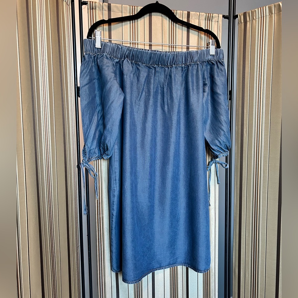 Saks Fifth Avenue chambray dress